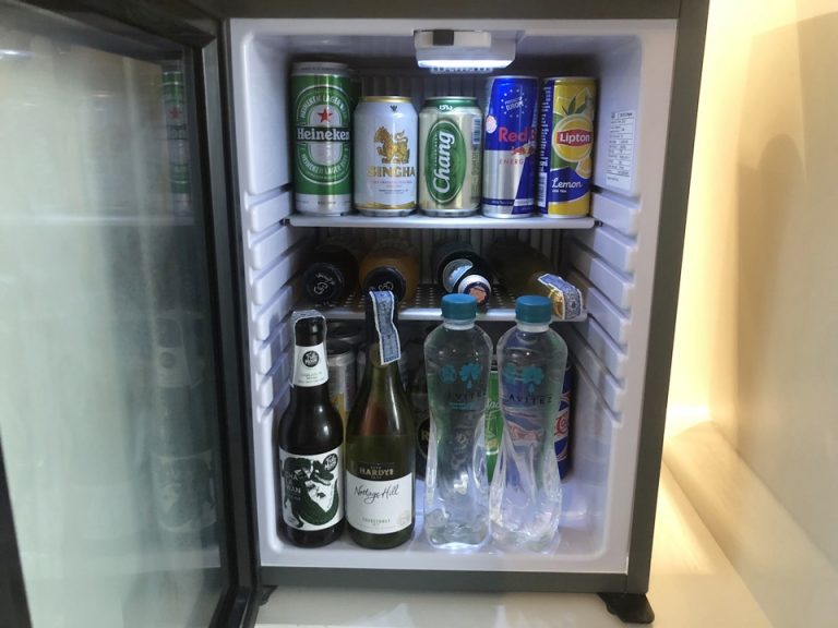 冷蔵庫(開けた状態)