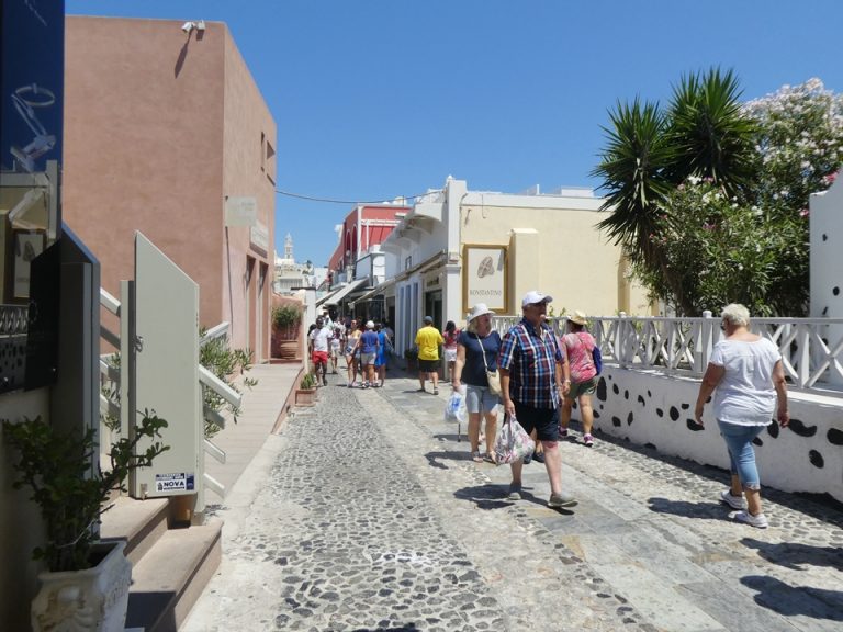 フィラの街の様子(観光地)