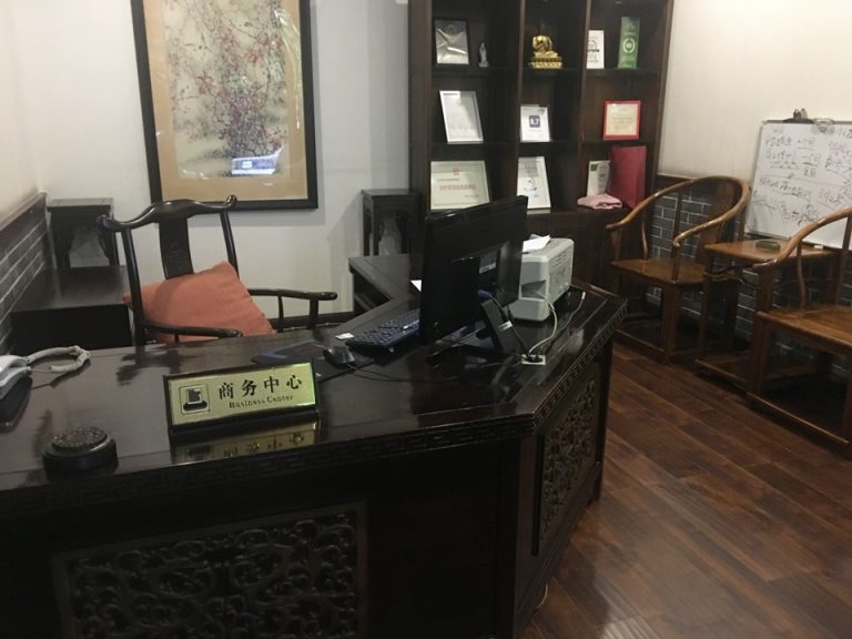 ビジネスセンター内部。スタッフは常駐していないようです