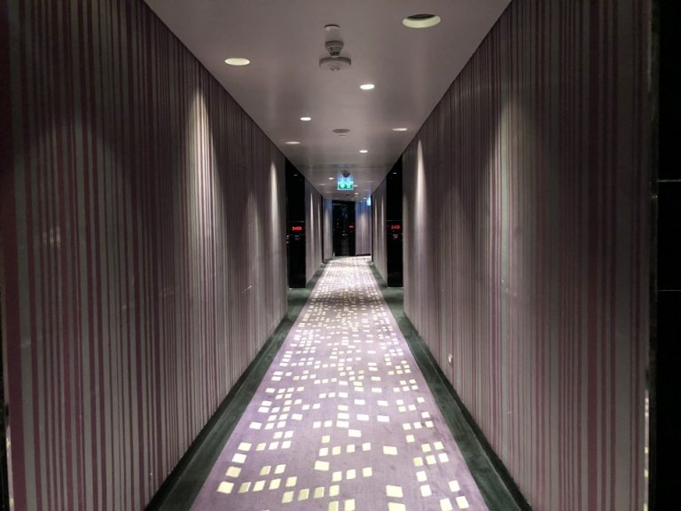 客室フロア 廊下