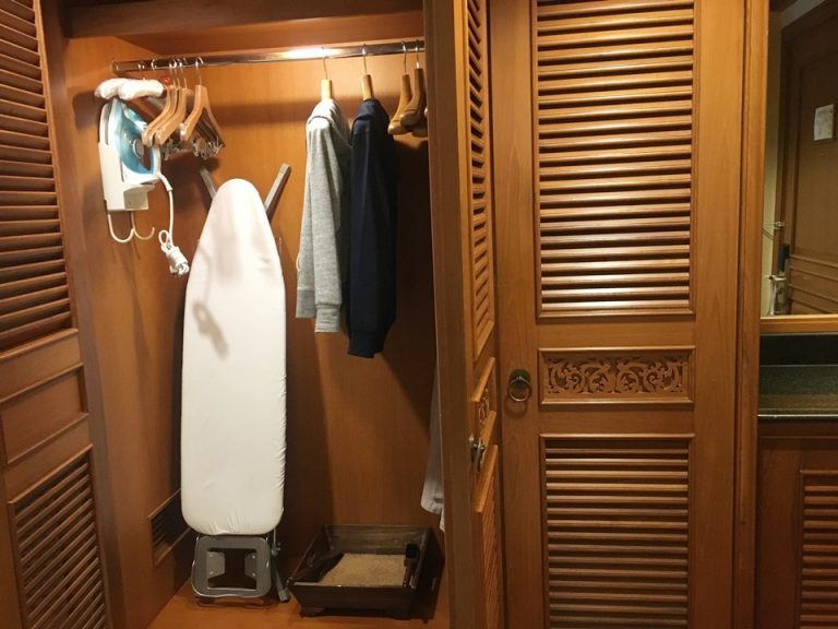 客室_クローゼット