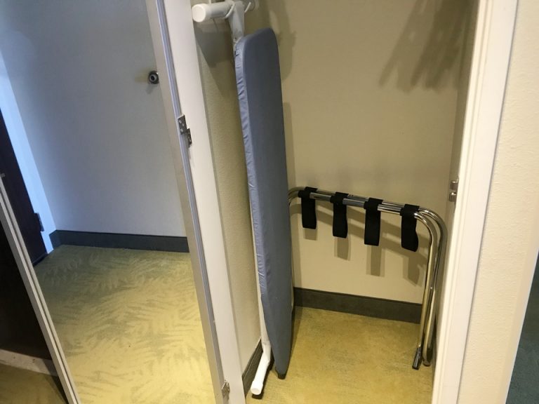 クローゼット内