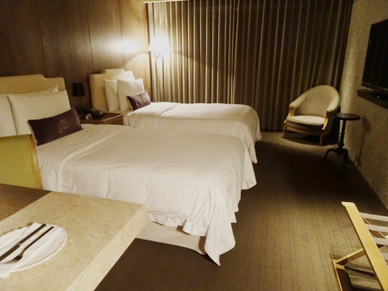 客室_ベッド全体