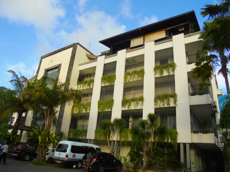 外観。マンションのような感じです