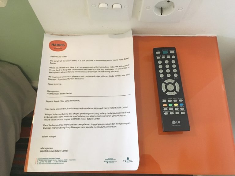 ホテル近くが工事中のため案内書き