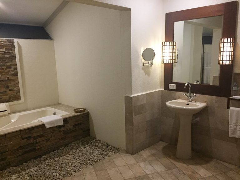 バスルーム(角から撮影)