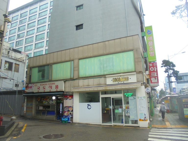 ホテル周辺ショップ