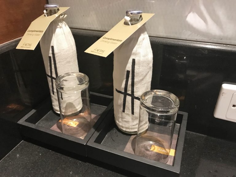 無料の水