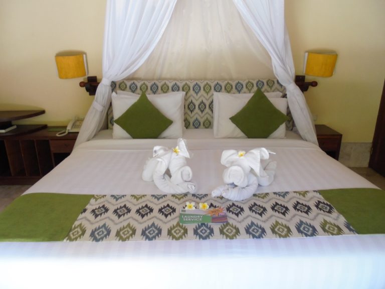 ベッドルームはエレファントがお出迎え