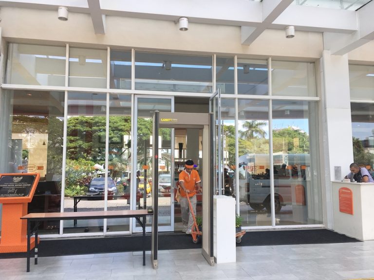 メインエントランス拡大