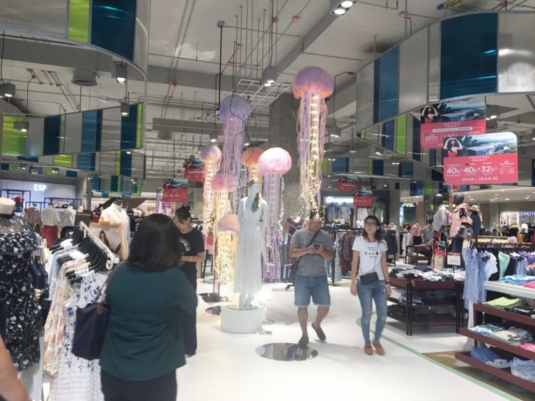 プーケットセントラル