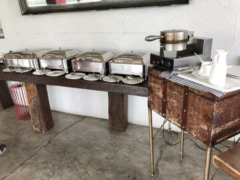 ビュッフェ形式