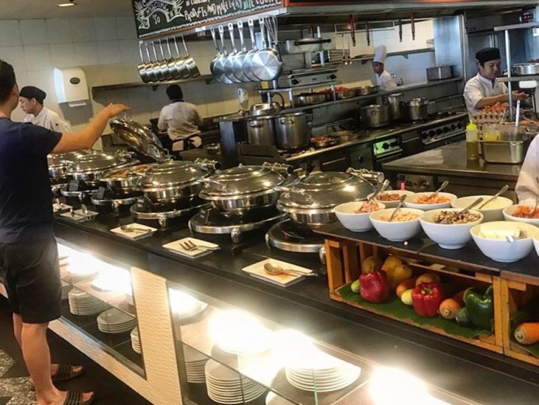 レストラン_朝食