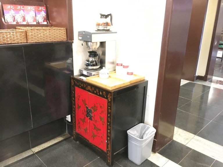 フロント脇コーヒーコーナー