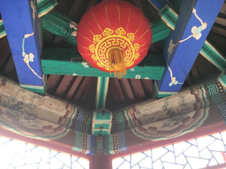 レストラン入口天井