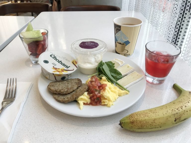 朝食フリーとは思えないバラエティー