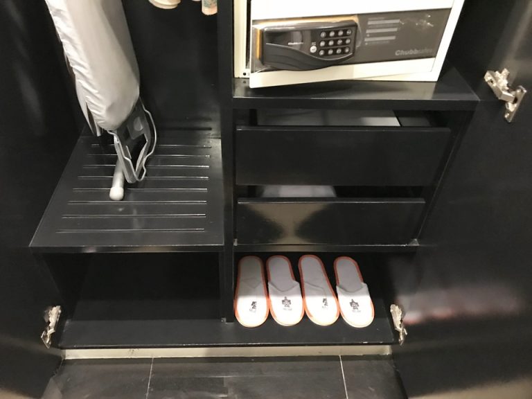 スリッパも完備