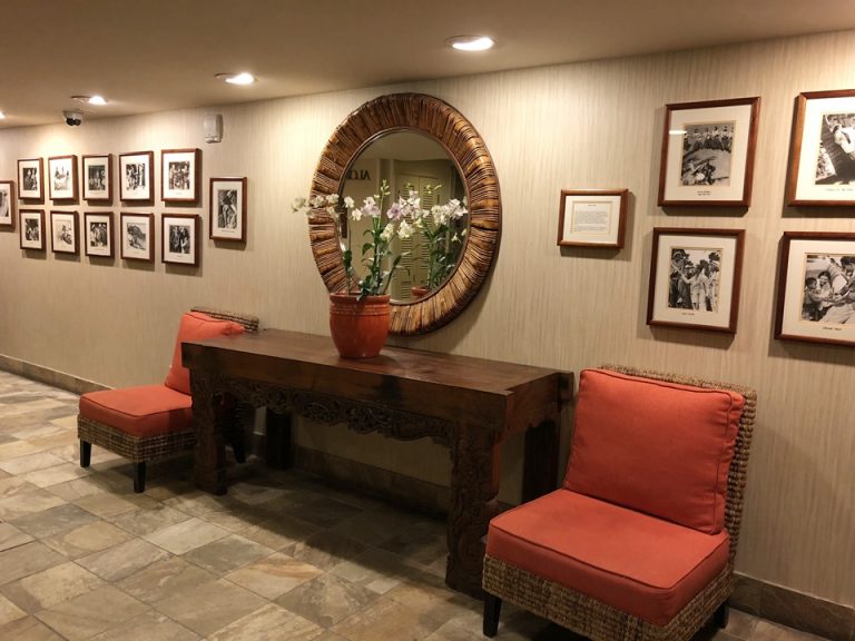 エレベーターホールフロント階 (1)