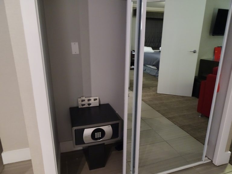 セーフティボックス_閉じた状態