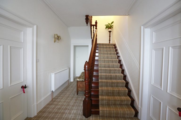 廊下と階段_8977