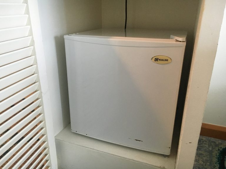 冷蔵庫(閉じた状態)