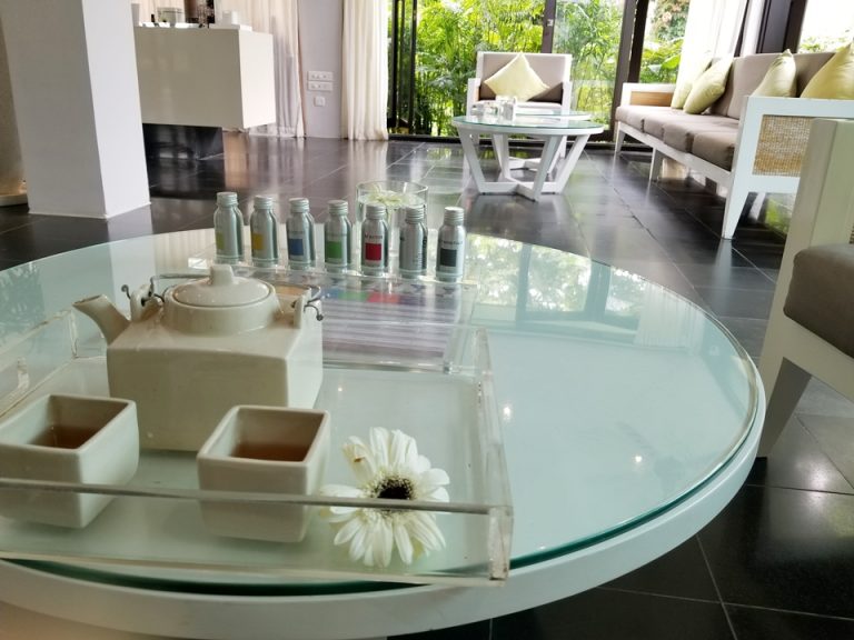 スパを受け終わった後はお茶か水をいただけます。