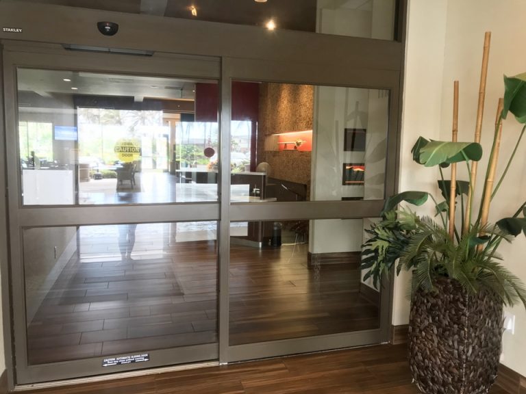 入り口 クローズアップ