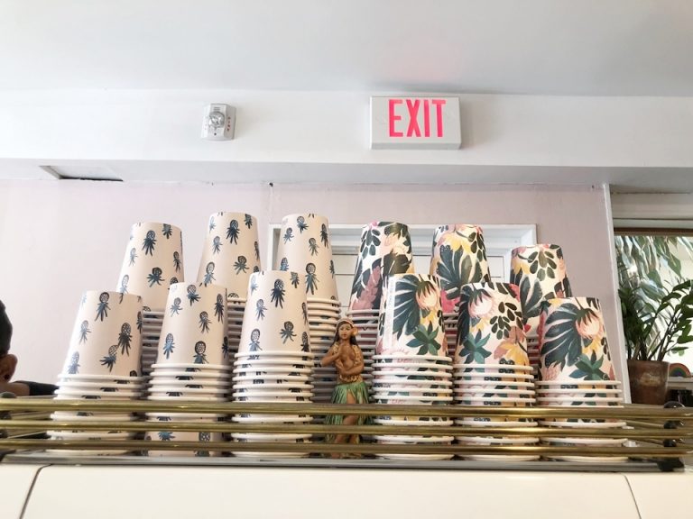 コーヒーカップがとても可愛いです!