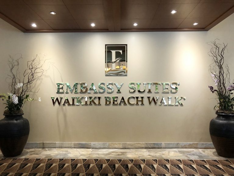 エントランス内観