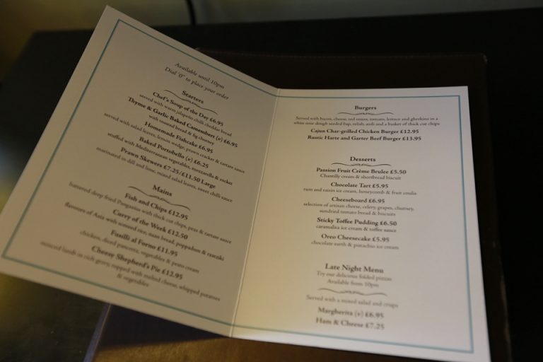 ルームサービス_9105