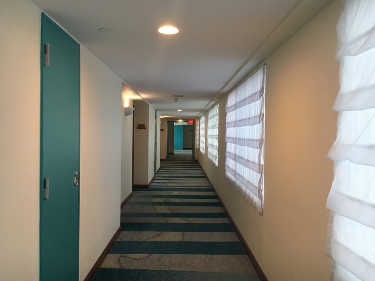 客室階廊下全体