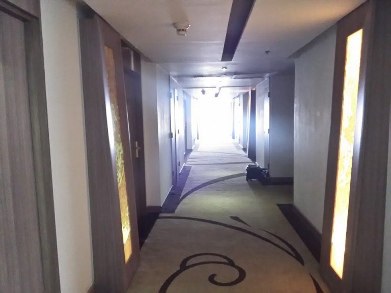 客室階廊下全体