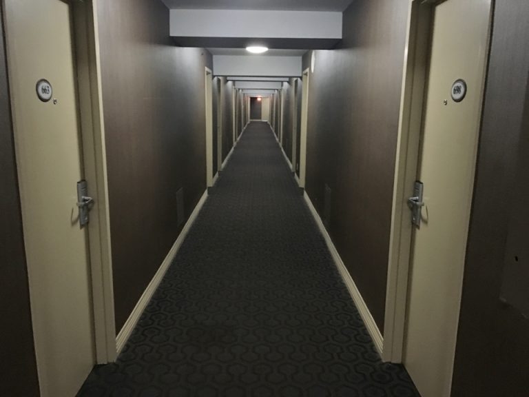 客室階廊下全体