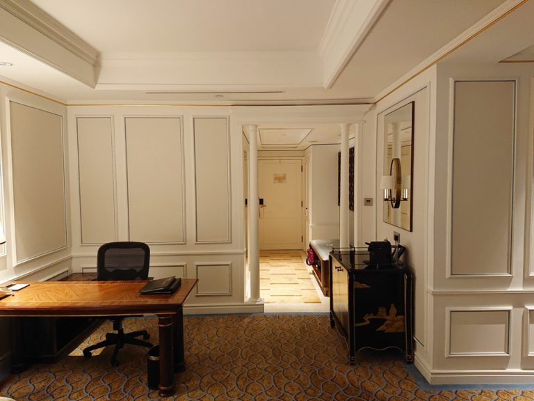 15客室全体(入口方向)