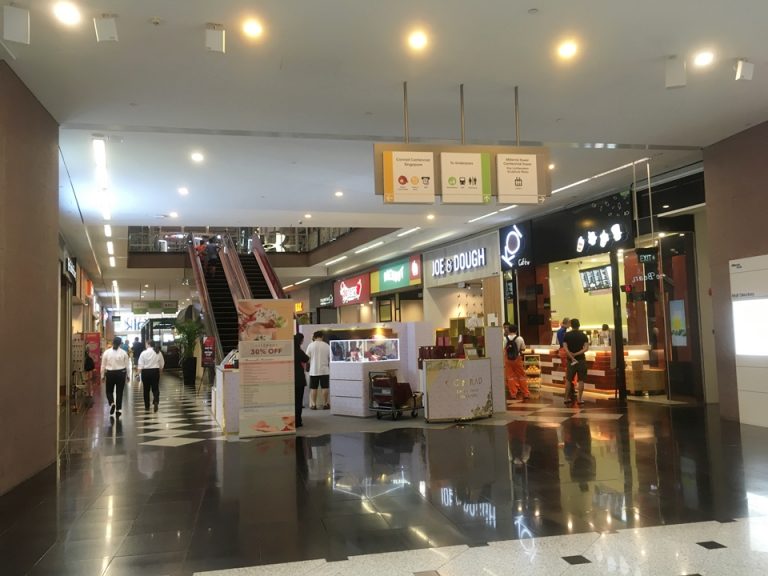 ミレニアウォーク内ショップ3