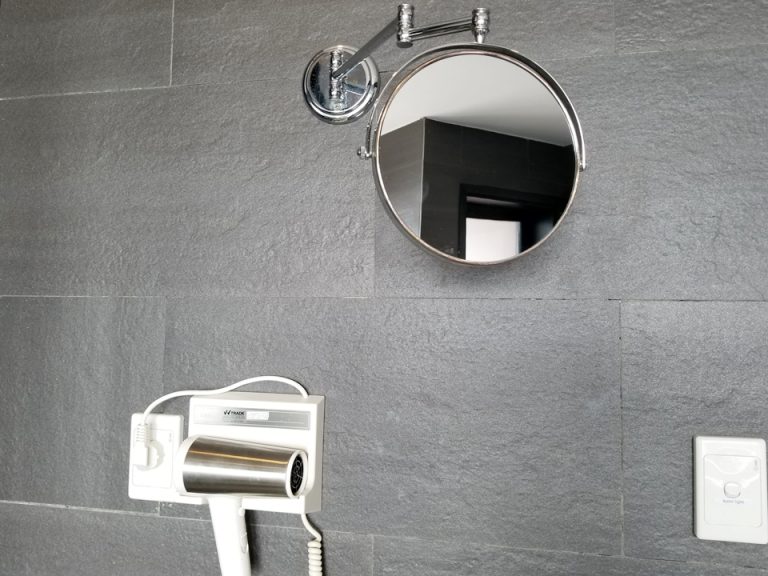 メイクをしやすい鏡もありました。