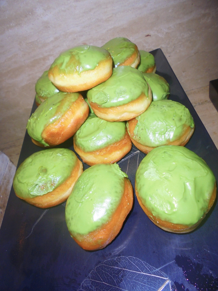 朝食2 ドーナツ