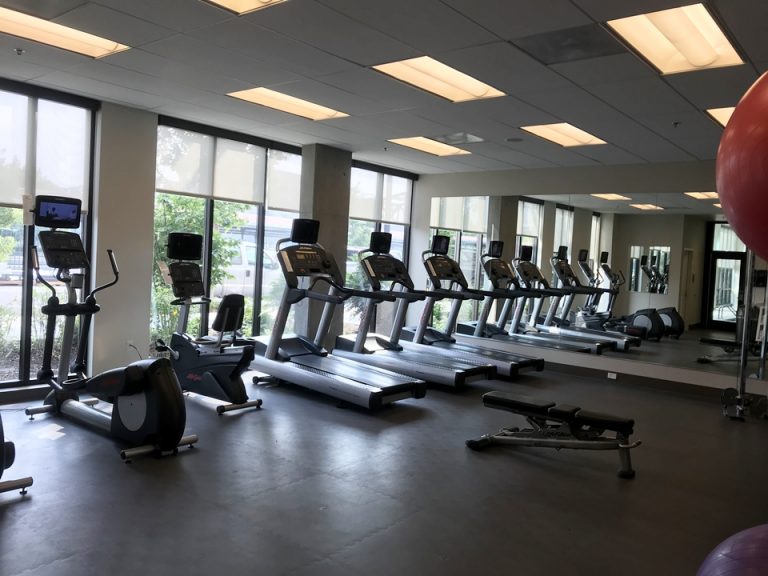 たくさんの有酸素マシーン