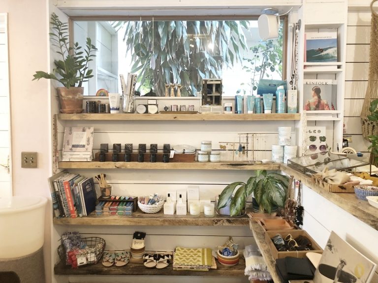 コスメ類もありました。