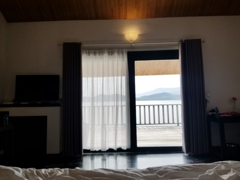 朝起きたらこの風景です。癒されます。