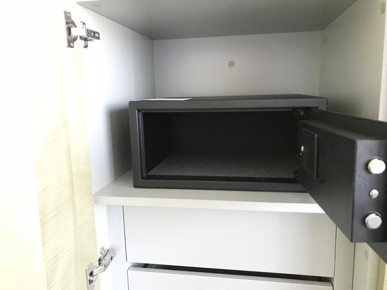 セーフティボックス(開けた状態)