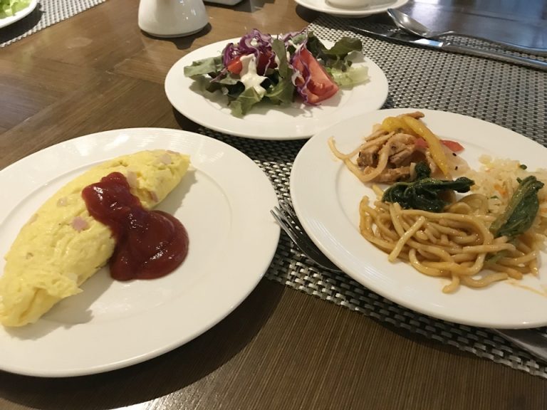 朝食卵料理など