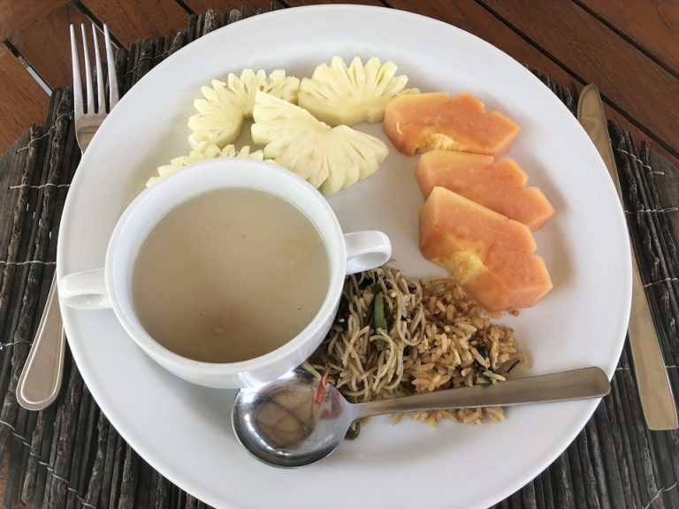 夕食は全てインドネシア料理でした