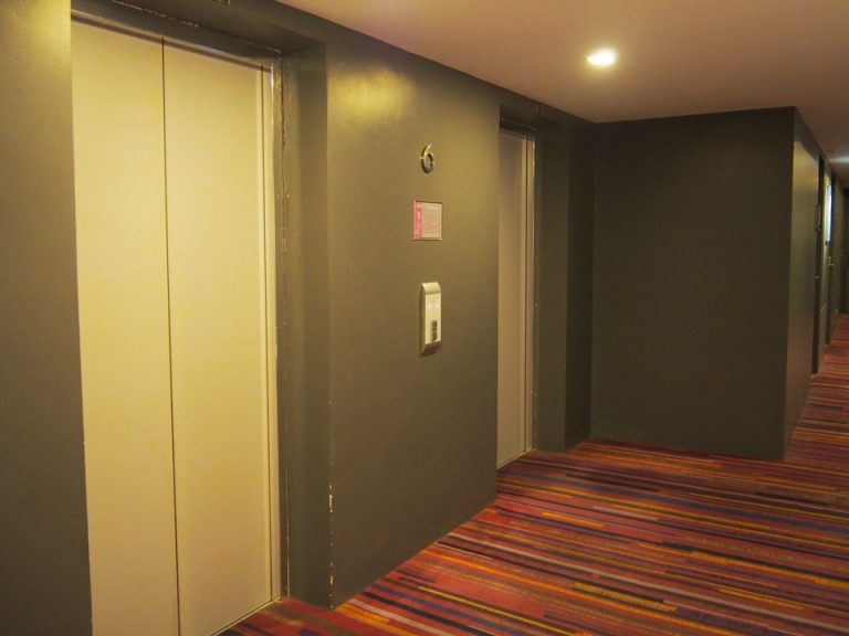エレベーターホール客室階