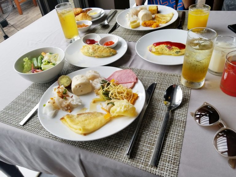 メニューも色々ありました。このクレープのようなものもおいしかったです。