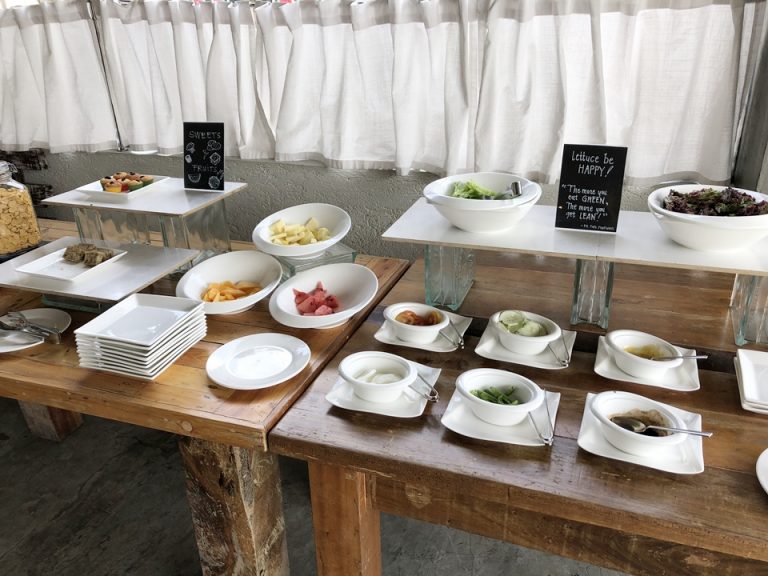 ビュッフェ形式 (2)