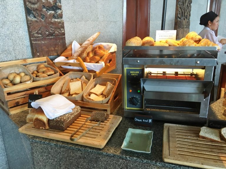 パンとトースター