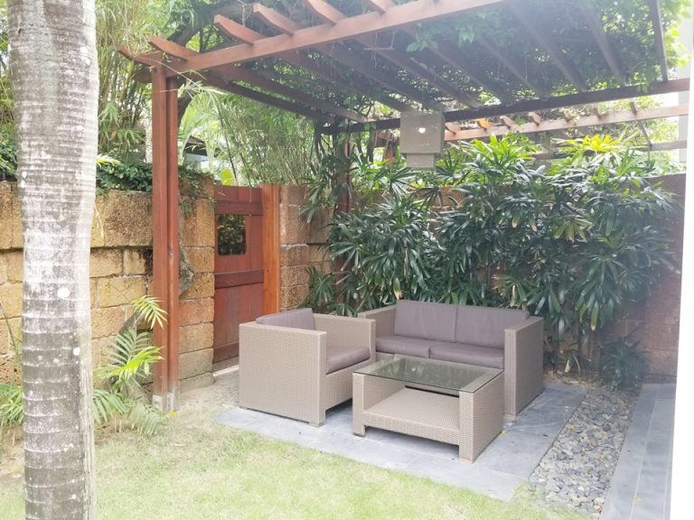 お庭のソファ席です。