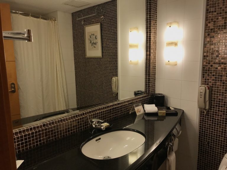 洗面所はクラシックな感じ