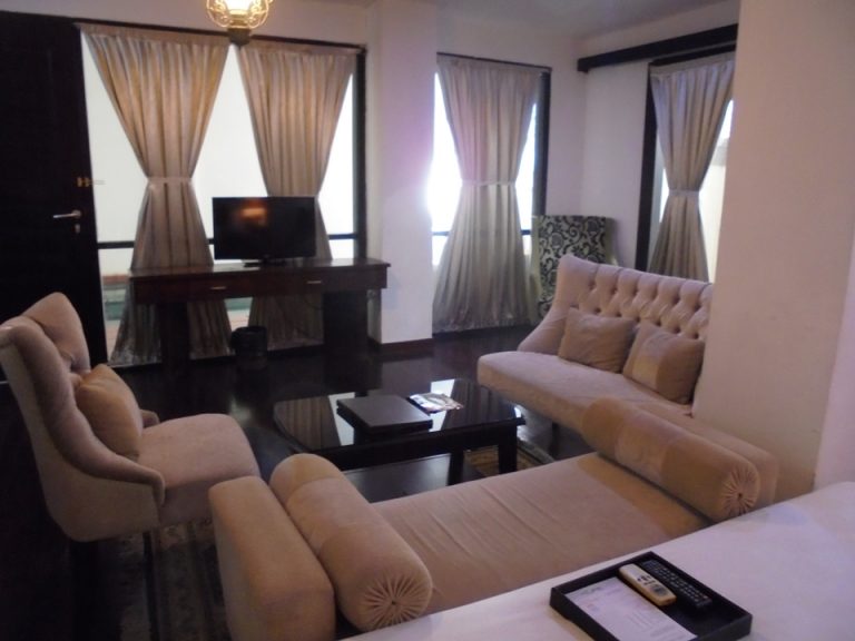 広々としたスイートルーム。